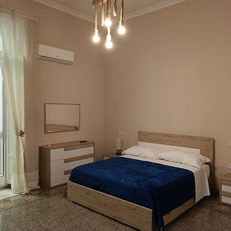 نابولي B&B Liberty House المظهر الخارجي الصورة