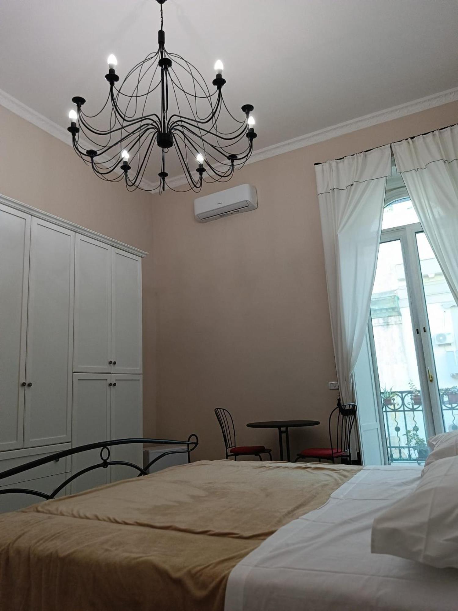 نابولي B&B Liberty House المظهر الخارجي الصورة