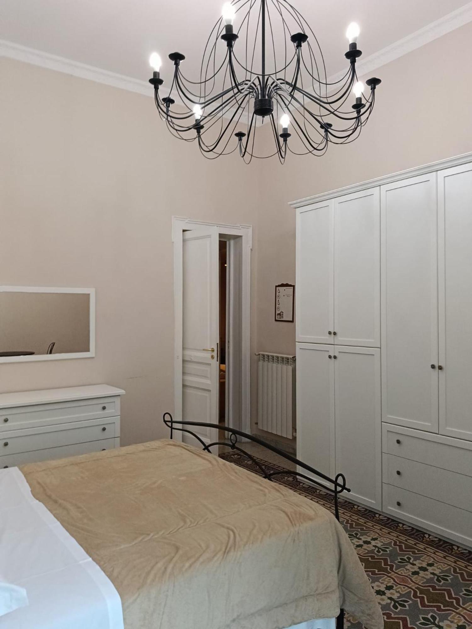 نابولي B&B Liberty House المظهر الخارجي الصورة